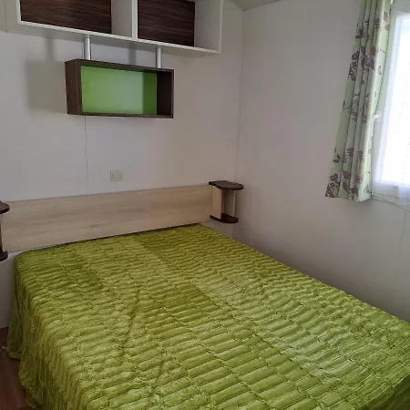 Land'shause Pataias
