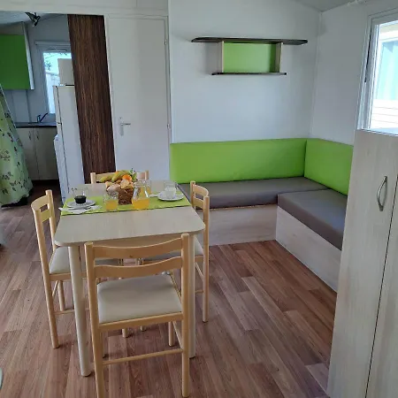 Land'shause Pataias