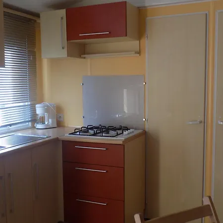 Land'shause פארק נופש