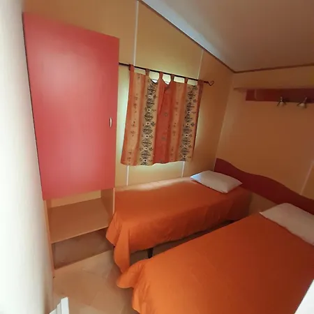 Üdülőpark Land'shause 2*