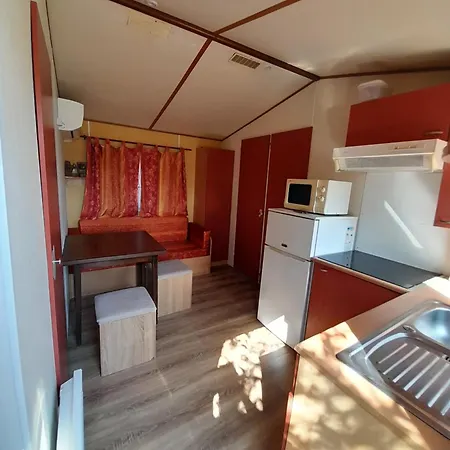 Land'shause 2* Pataias