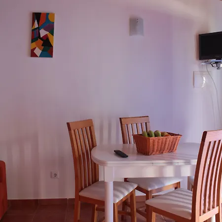 פארק נופש Land'shause 2*