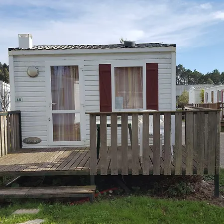 Aldeamento Turístico Land'shause 2*