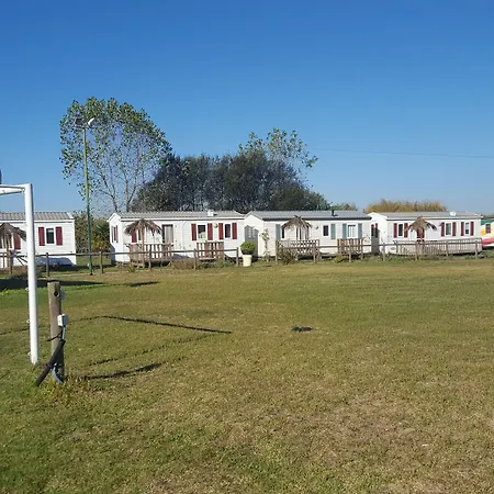 Land'shause 2* פטיאס