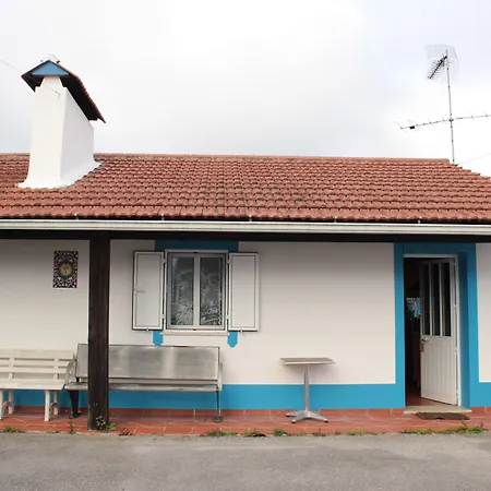 Aldeamento Turístico Land'shause 2*